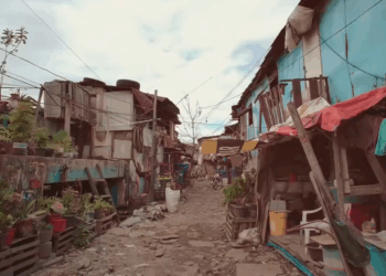 [COMPLETE] 387M0905 AF287 Padre soportaba humillaciones a cambio de mantener viva a su hija