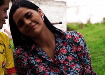 [COMPLETE] 385M0905 AF285 Madrastra donó su corazón a pesar de no ser su hijo