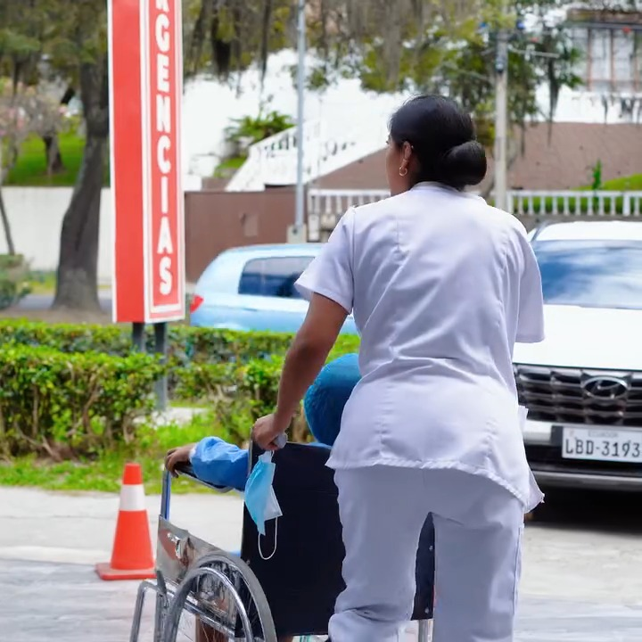 [COMPLETE] 363M0905 AF263 Se llevó a una muñeca en lugar de su hija por estar distraido con el celular