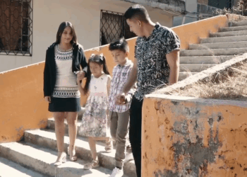 [COMPLETE] 354M0905 AF254 No queria a su propia hija y prefería a sus hijastros pero la vida le enseño esto