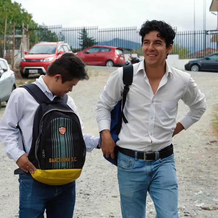 [COMPLETE] 352M0905 AF252 Angelo perdió a su mejor amigo y buscó justicia por mano propia