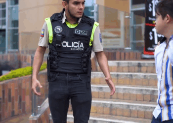 [COMPLETE] 276M0905 AF176 Niño especial se defiende de su sєcuєstrαdor con artes marciales