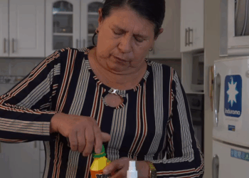 [COMPLETE] 297M0905 AF197 Por la necedad de esta abuelita su nieto tuvo este final