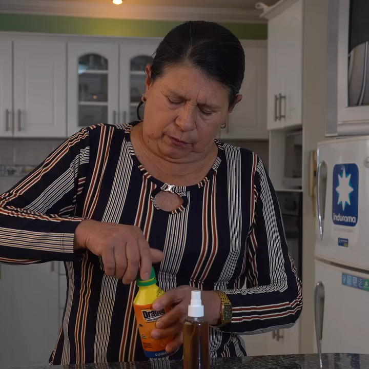 [COMPLETE] 297M0905 AF197 Por la necedad de esta abuelita su nieto tuvo este final