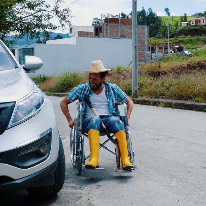 [COMPLETE] 531M0905 AF431 Deseaba la vida de su vecino y al tenerla se llevo una gran sorpresa