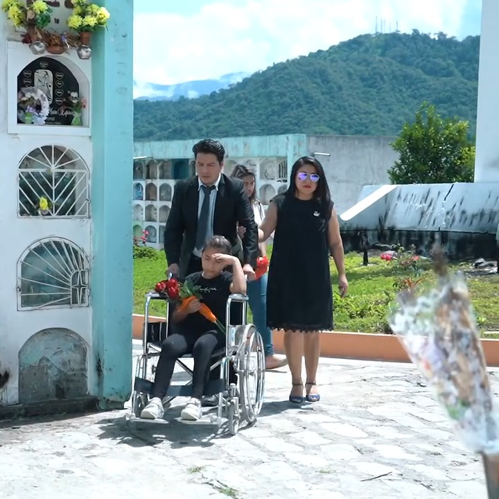 [COMPLETE] 307M0905 AF207 Mis padres me descuidaban por sus problemas y yo encontré refugio en esta niña