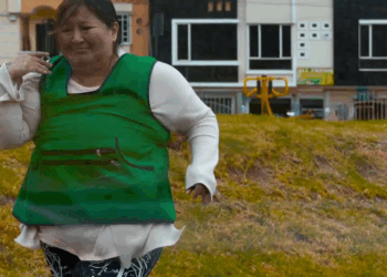 [COMPLETE] 322M0905 AF222 Quería pedirle perdón a su madre, pero fue demasiado tarde