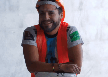 [COMPLETE] 565M0905 AF465 Albañil cumple el sueño de conquistar y valorar a la ingeniera de obra