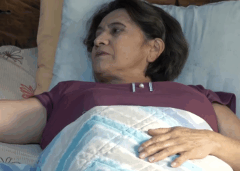 [COMPLETE] 566M0905 AF466 Renegaba todos los días a su madre por ser pobre y vivir en el campo hasta que pasó esto