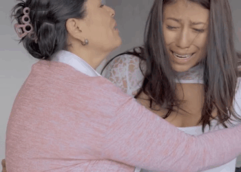 [COMPLETE] 050M0905 AE050 Mi nana me ayudó a ocultar mi embarazo, hasta que me descubrieron