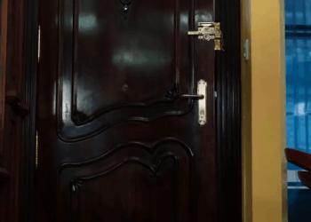 [COMPLETE] 575M0905 AF475 Abandonó a su hijo en el carro de una desconocida, sin saber lo que iba a suceder