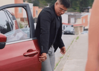 [COMPLETE] 578M0905 AF478 Se dejó llevar por los lujos y estuvo a punto de perder al único que la amaba de verdad