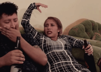 [COMPLETE] 586M0905 AF486 MADRE trataba mal a sus hijas por complacer a su novio jamás pensó que terminaría así