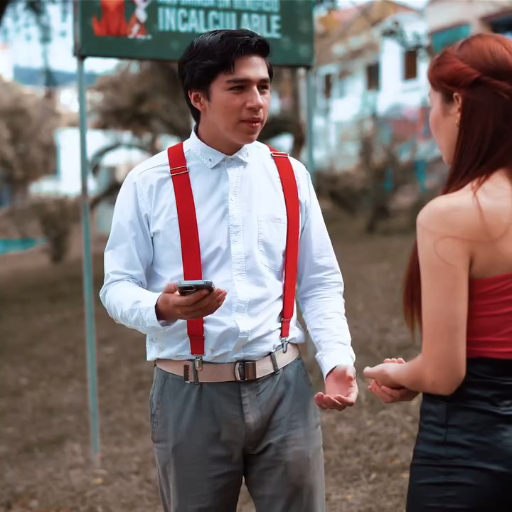 [COMPLETE] 593M0905 AF493 Un milagro hizo que estos padres aceptaran el amor genuino de su hija