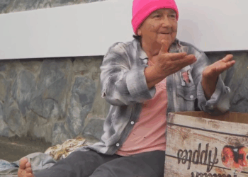 [COMPLETE] 597M0905 AF497 Padre inteligente prueba la honestidad de sus hijos