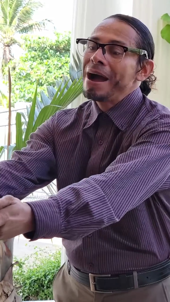 [COMPLETE] 653M0905 TI003 Nunca conf1es en un vecino nuevo porque te puede pasar est0