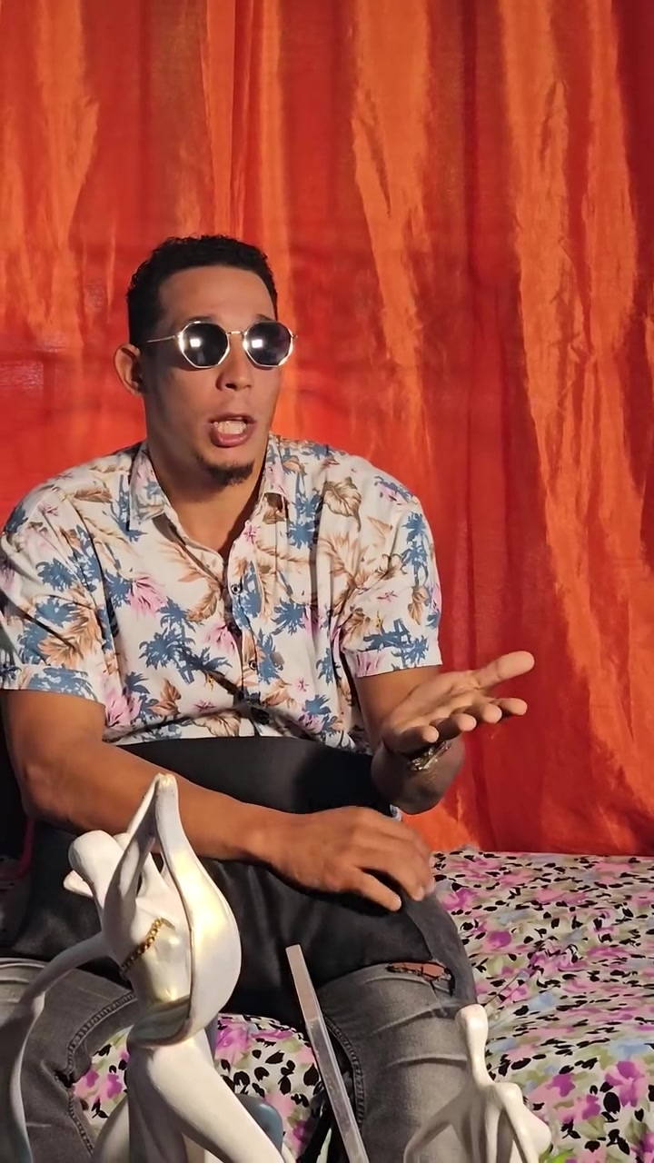 [COMPLETE] 623M0905 TG023 El jefe no sabía porque ninguna mujer quería trabajar en su hacienda