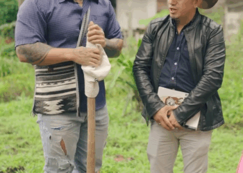 [COMPLETE] 006M0920 AE107 Millonario puso a prueba a su futura esposa para saber si era la indicada y se llevó esta sorpresa