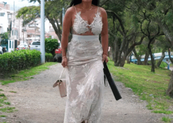 [COMPLETE] 044M0920 AF501 Creyeron que sería una víctima fácil y terminaron agradeciéndole el resto de sus vidas