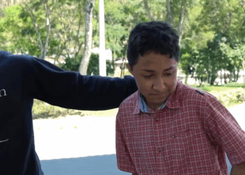 [COMPLETE] 048M0920 AF505 No quería a su hijo por su condición sin pensar que terminaría así