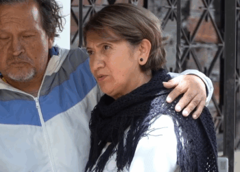 [COMPLETE] 055M0920 AF512 Hijo trataba mal a sus padres nunca imaginó que le pasaría esto