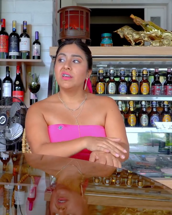 [COMPLETE] 675M0920 TO013 Juzgαrσn a esta señoritα de lαdrσnα por su forma de vestir y mira lo que ocurre