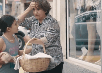 [COMPLETE] 070M0920 AF527 Abandonó a su hija con su abuelita sin pensar que terminaría así por su irresponsabilidad