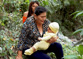 [COMPLETE] 079M0905 AE079 Abandonó a su bebé por esta triste razón