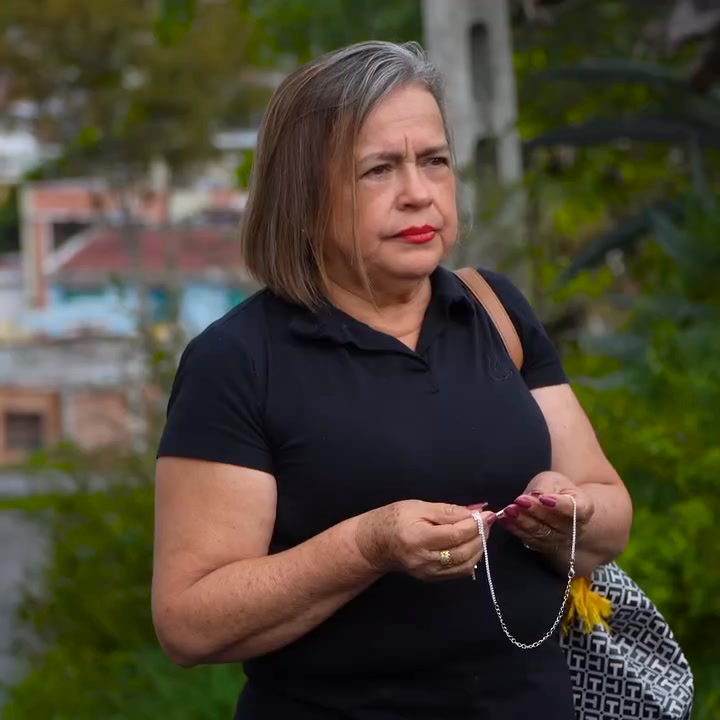 [COMPLETE] 081M0920 AF538 Se disfrazo de monja para hacer el rob0 perfecto