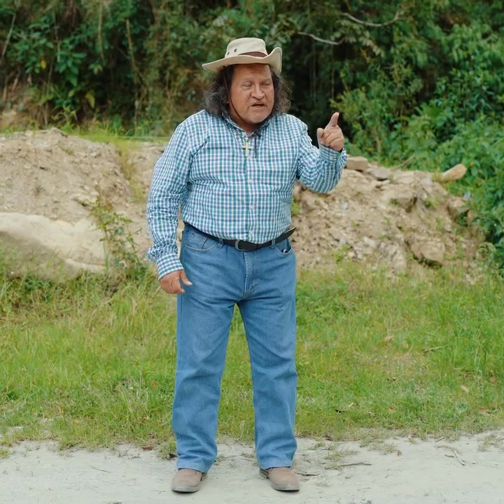 [COMPLETE] 088M0920 AF545 Niño de 3 años encontró oro y sus padres lucharon por salvarlo