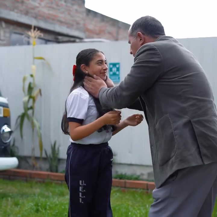 [COMPLETE] 092M0920 AF549 El dinero le quitó el cariño más sincero que tenía