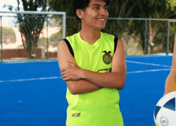 [COMPLETE] 093M0920 AF550 Su único sueño era ser el mejor jugador del mundo y hizo esto para cumplirlo