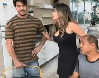 [COMPLETE] 051M1005 AG051 Ela chegou a confessar para a atual mulher do dono da fazenda que ficou grávida dele, sem imaginar c