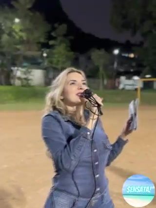 [COMPLETE] 102M1005 AG102 Ele cancelou a cerimônia de matrimônio após vê a noiva sem maquiagem