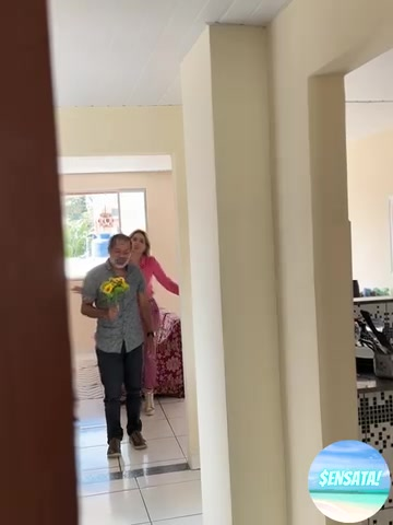 [COMPLETE] 121M1005 AG121 Esta BARBlE trocou o MARlDO pelo Mário