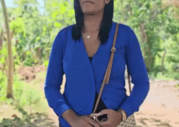 [COMPLETE] 300M1005 AH103 Le hizo un robo a esta mujer sin imaginar lo que ella le pediría