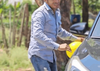 [COMPLETE] 246M1005 AH049 Mujer abandono a su esposo después de graduarse, no supo ser agradecida