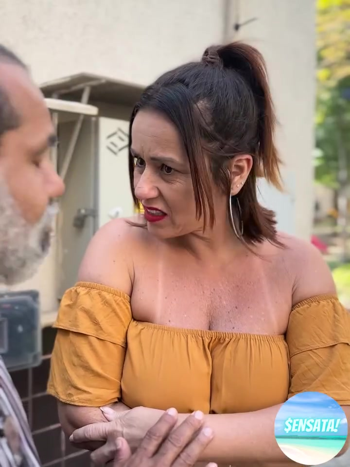 [COMPLETE] 156M1005 AG156 Essa excelente funcionária só sossegou quando provou a verdade