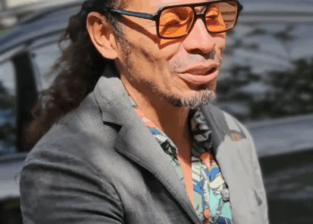 [COMPLETE] 253M1005 AH056 La clave de éxito no está en un diploma, sino en la dedicación y esfuerzo