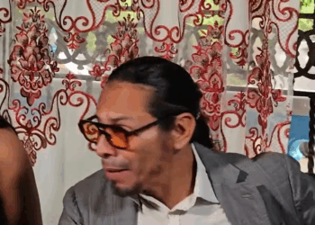 [COMPLETE] 250M1005 AH053 Hizo el plan perfecto para descubrir lo que hacía su esposa cuando el no estaba