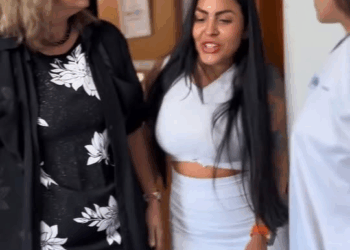 [COMPLETE] 187M1005 AG187 Fiquei assim antes da minha festa de 15 anos e ainda culpei quem não merecia