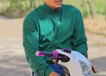 [COMPLETE] 232M1005 AH035 Las dos mujeres más curiosas quieren saber porque le llaman el burro y esta fue la sorpresa que se l