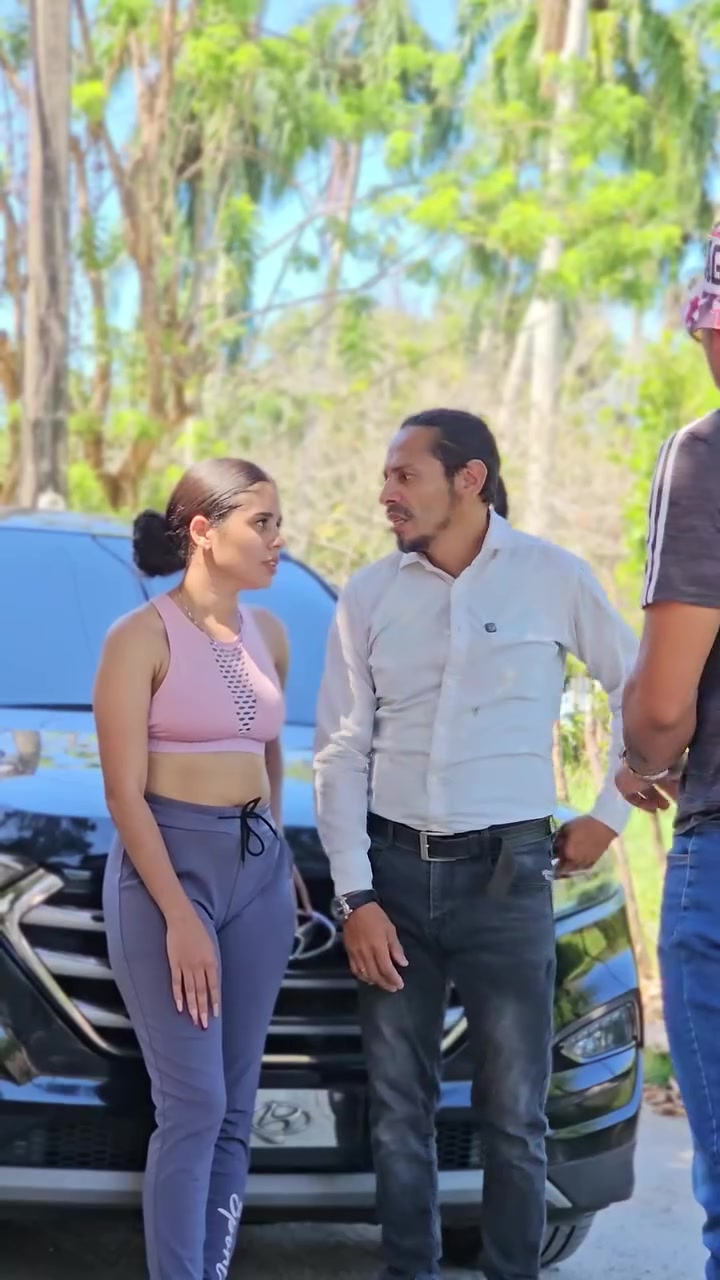 [COMPLETE] 214M1005 AH017 El cerrajero resultó ser falso y lo que sucedió después dejó a todos sin palabras