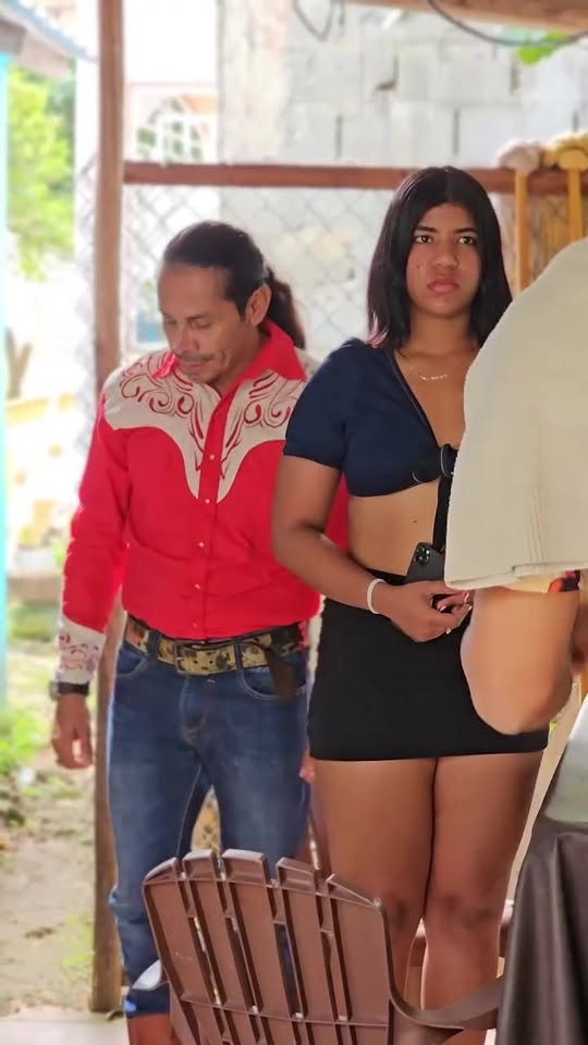 [COMPLETE] 320M1005 AH123 Visitando a su hermana pero iba a otra cosa