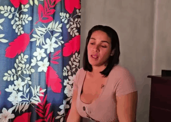 [COMPLETE] 335M1005 AH138 La ex miente y dice que la niña esta enferma para que el padre de la niña valla