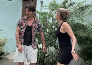 [COMPLETE] 068M1005 AG068 Milionário tratou maI este jardineiro e acabou se apaixonando por ele