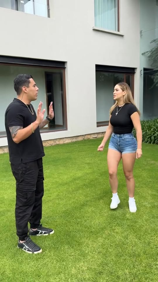 [COMPLETE] 407M1005 AL069 la esposa de hotspanish se besa con otro en su cara