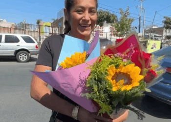 [COMPLETE] 347M1005 AL009 millonario regala un cambio de look a madre trabajadora