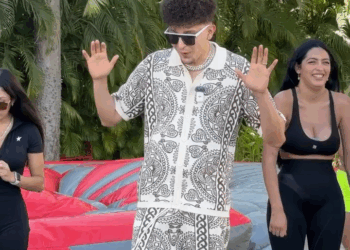 [COMPLETE] 351M1005 AL013 mexicana reta a argentina para probar la papita mas picosa del mundo