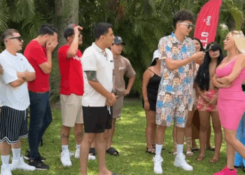 [COMPLETE] 438M1005 AL100 el que se enoja pierde descubre que solo la quiere por fama